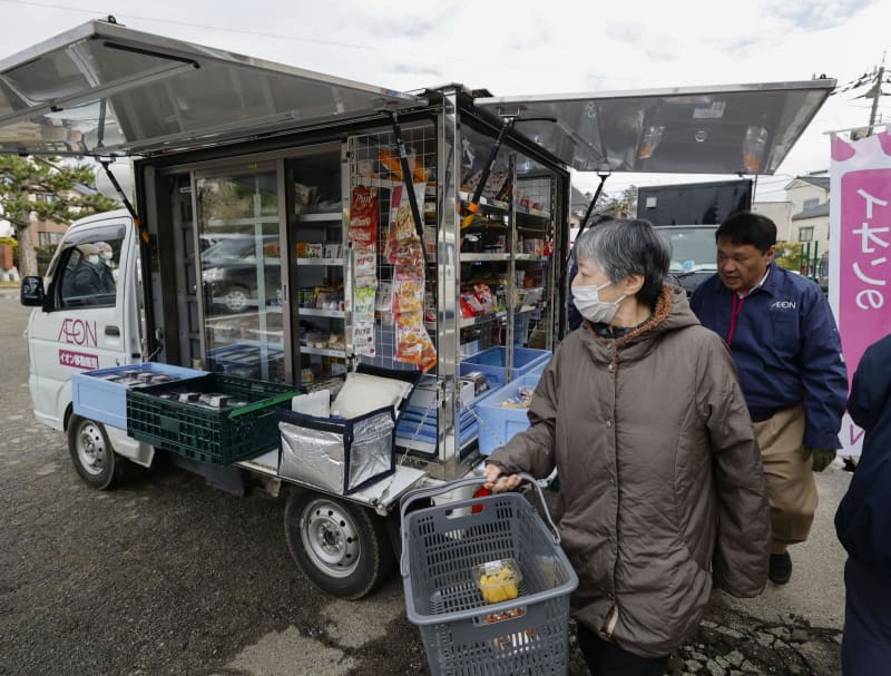 イオン、輪島避難所に移動販売車　200品目載せ巡回