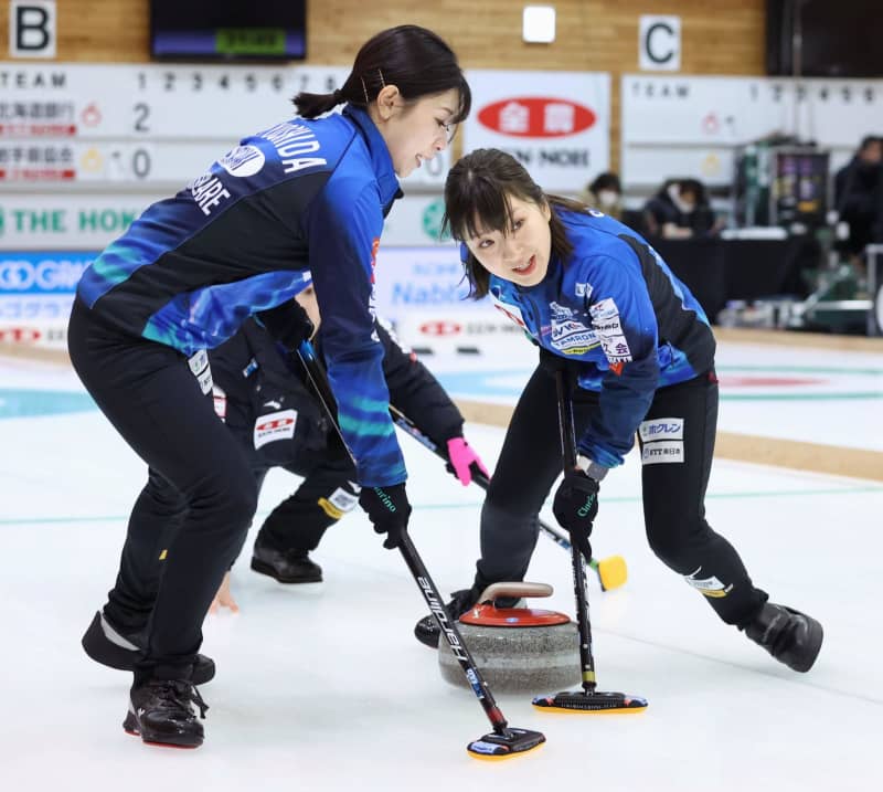 ロコ・ソラーレ、3戦全勝　カーリング日本選手権1次リーグ