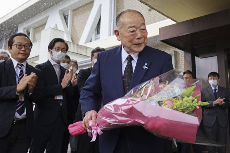 全国最高齢、90歳首長が引退　新潟・出雲崎町、小林則幸町長