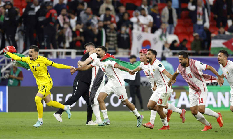 ヨルダン、韓国破り決勝へ　初の進出、アジア杯