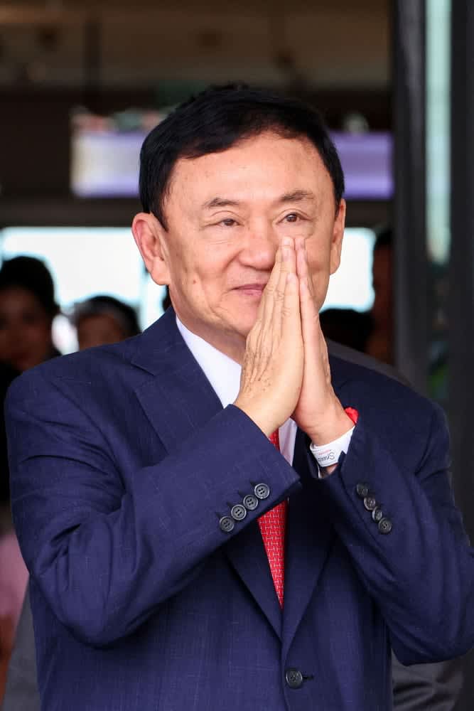 タクシン氏きょう仮釈放か　タイ首相「18日と認識」