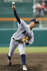 豊川4―11阿南光　阿南光・吉岡、11奪三振で完投