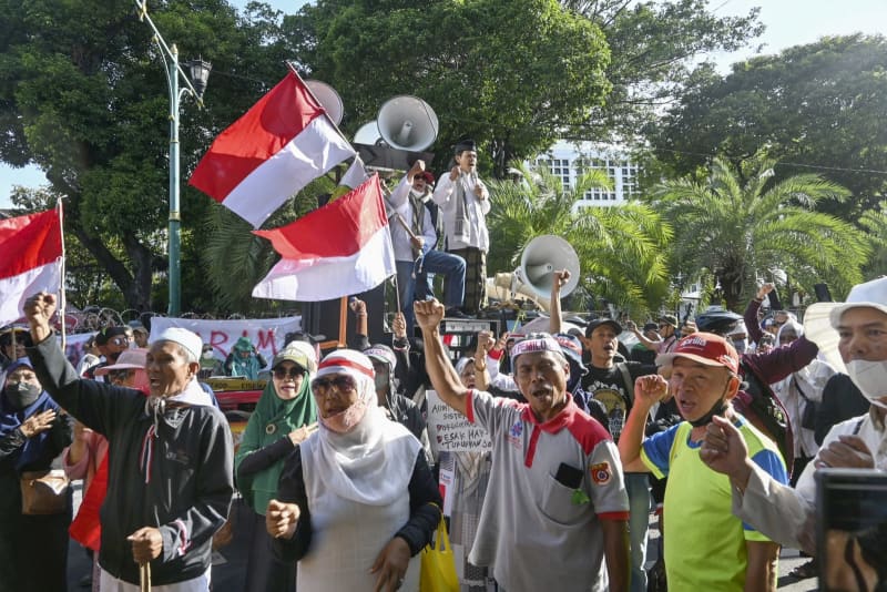 インドネシア、国防相が大統領に　開票終了、落選2陣営は抗議デモ