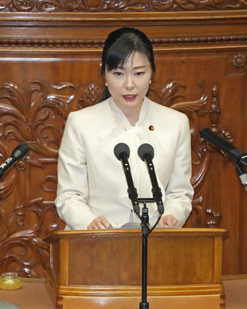 少子化対策法案、審議入り　野党「子育て増税」批判