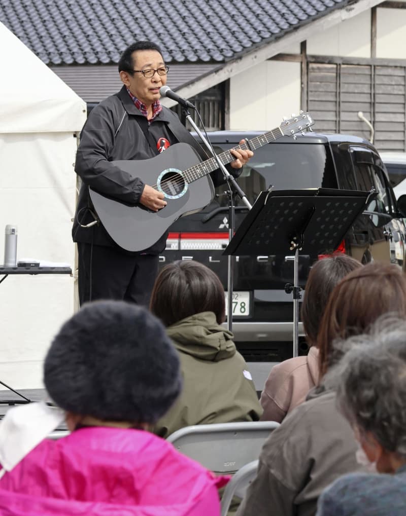 歌で地震被災者にエール　さだまさしさんがライブ