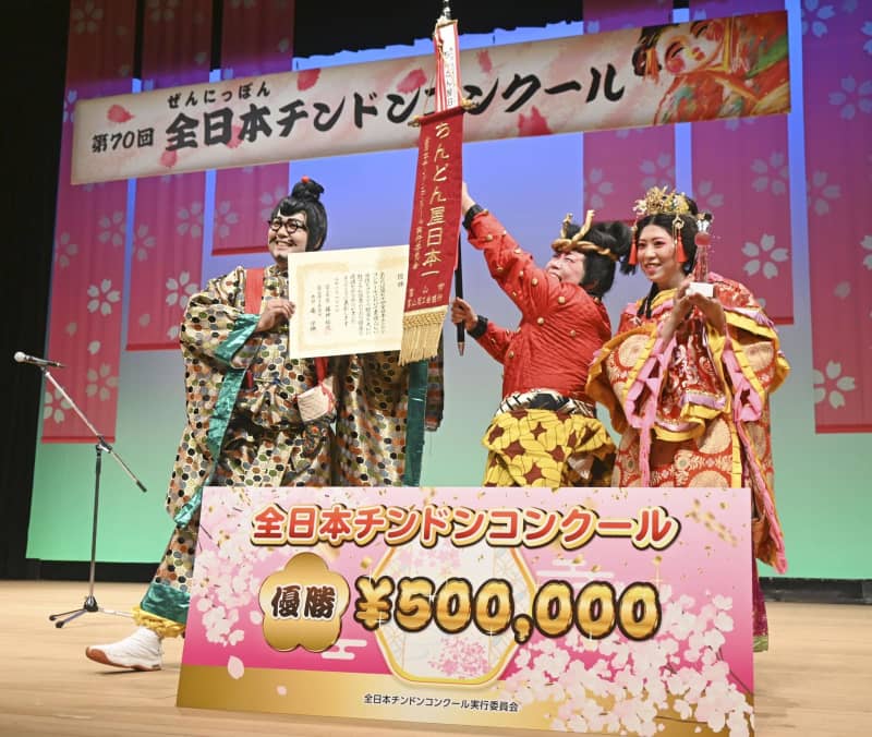 東京のちんどん屋が優勝　春恒例、富山でコンクール