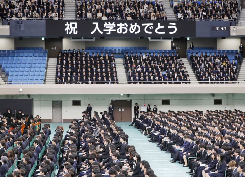 東大入学式、3千人の門出　「社会構造変化へ力を」