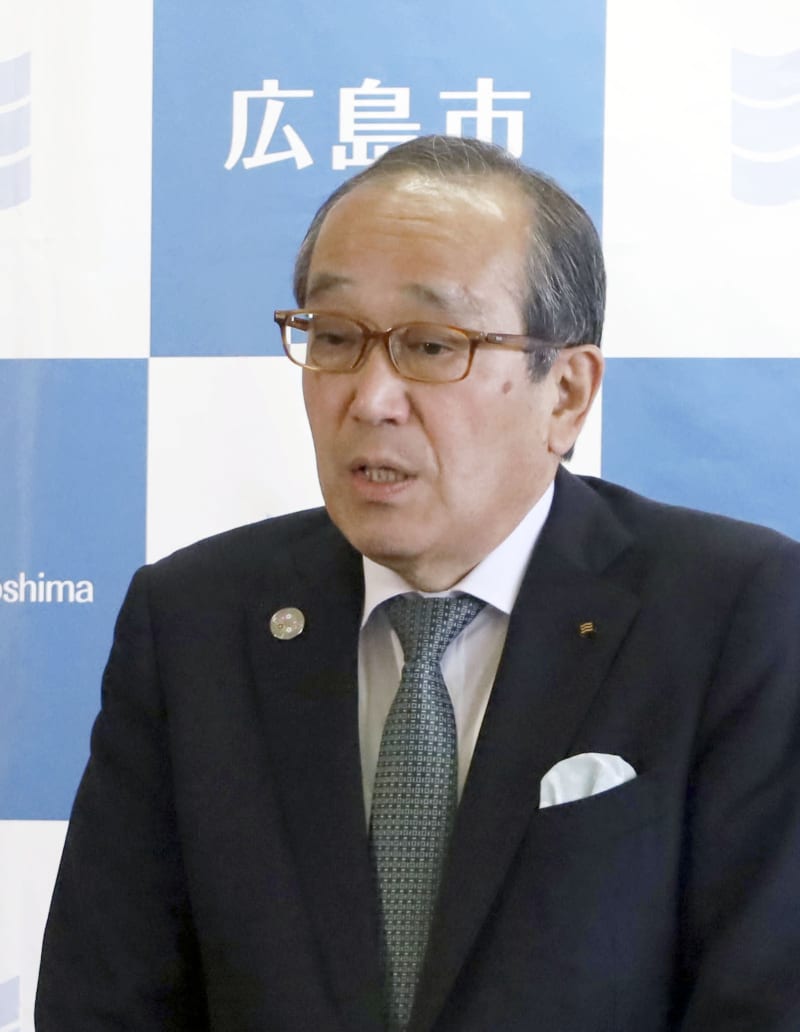 「理解されないので憲法も引用」　教育勅語研修で広島市長