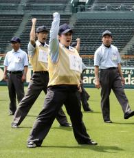 審判講習会に女性が初参加　日本高野連