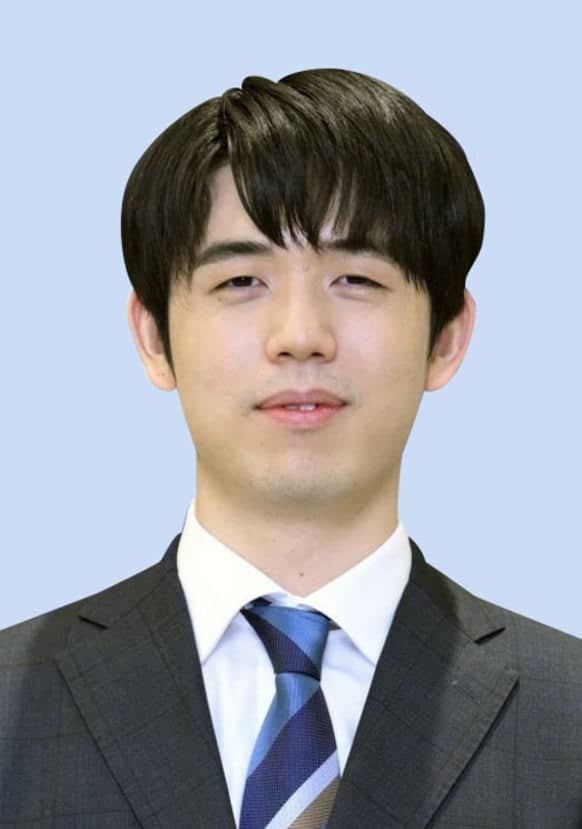 「実力以上の結果を出せた」　藤井八冠、将棋大賞表彰式に出席