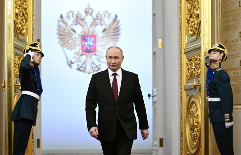 プーチン大統領、5期目就任　侵攻継続へ結束呼びかけ