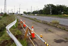 直前にトラック急旋回か、群馬　3人死亡事故、運行記録に残る