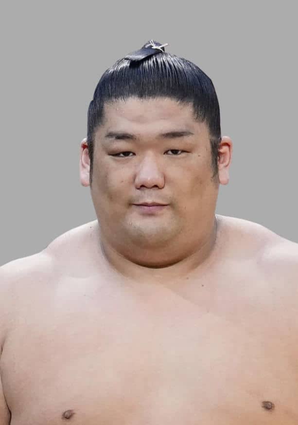 負傷の尊富士、約3週間の休業　全休で十両転落、朝乃山は右膝