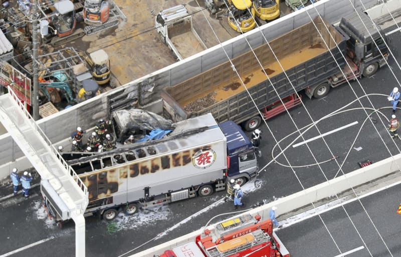 首都高で7台事故3人死亡、埼玉　容疑者の男逮捕「意識なかった」