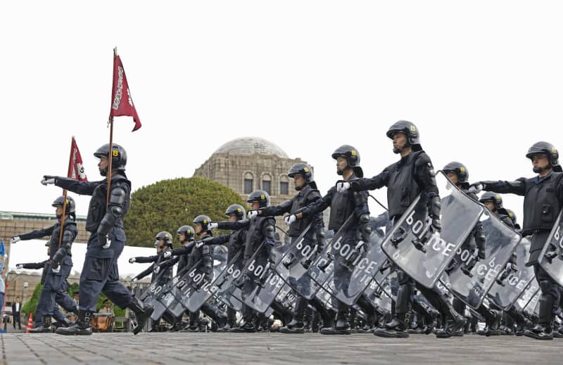 警視庁機動隊が神宮外苑で観閲式　「託された使命果たして」