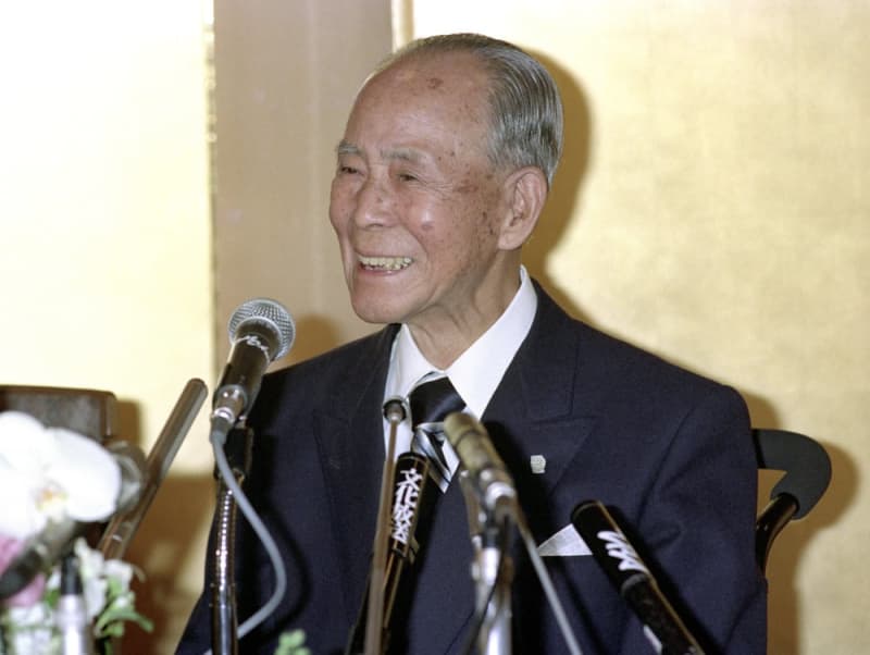 ＜あのころ＞藤山一郎さんに国民栄誉賞　32年前の5月28日