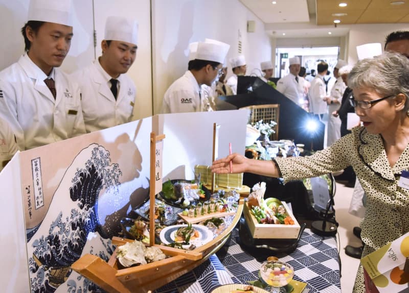 韓国で長崎テーマに料理競う　大学で卒業展示会
