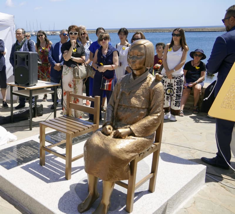イタリアで慰安婦像の除幕式　市長、碑文変更を表明