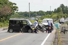 福祉施設送迎車が衝突、茨城　9人搬送、笠間市の県道