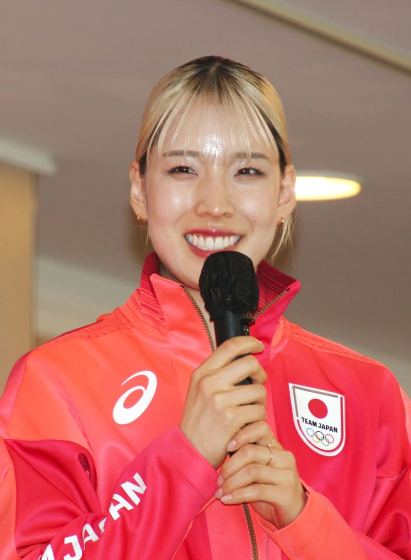 江村美咲、旗手に「わくわく」　フェンシング五輪代表壮行会
