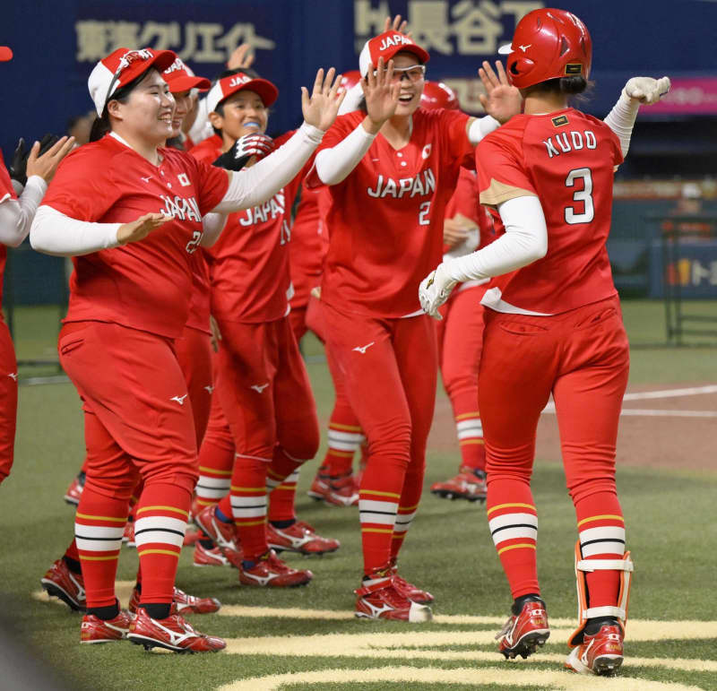 日本、サヨナラで白星発進　ソフトボール女子日米対抗
