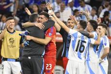 アルゼンチンが4強入り　サッカー南米選手権