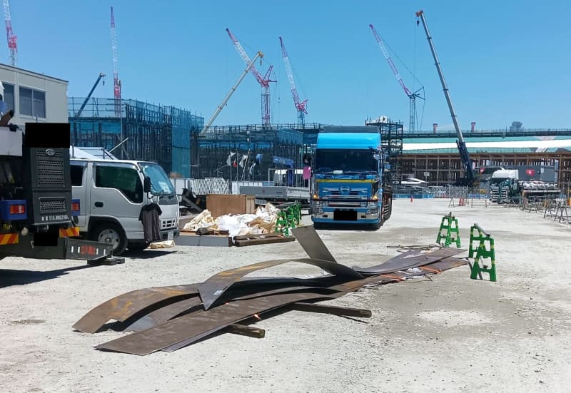 大阪市の万博建設現場で資材落下　けが人なし、工事中断