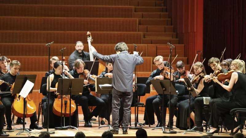 スイスで小澤征爾さん追悼　音楽塾生らがコンサート