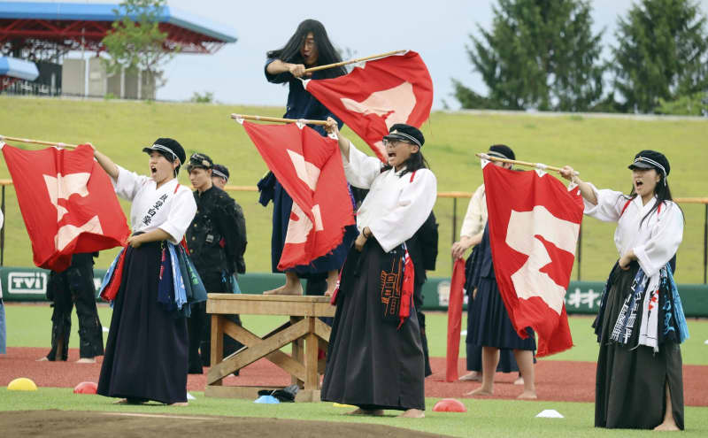 岩手6校のバンカラ応援団が集結　高校野球、開会式で重厚エール