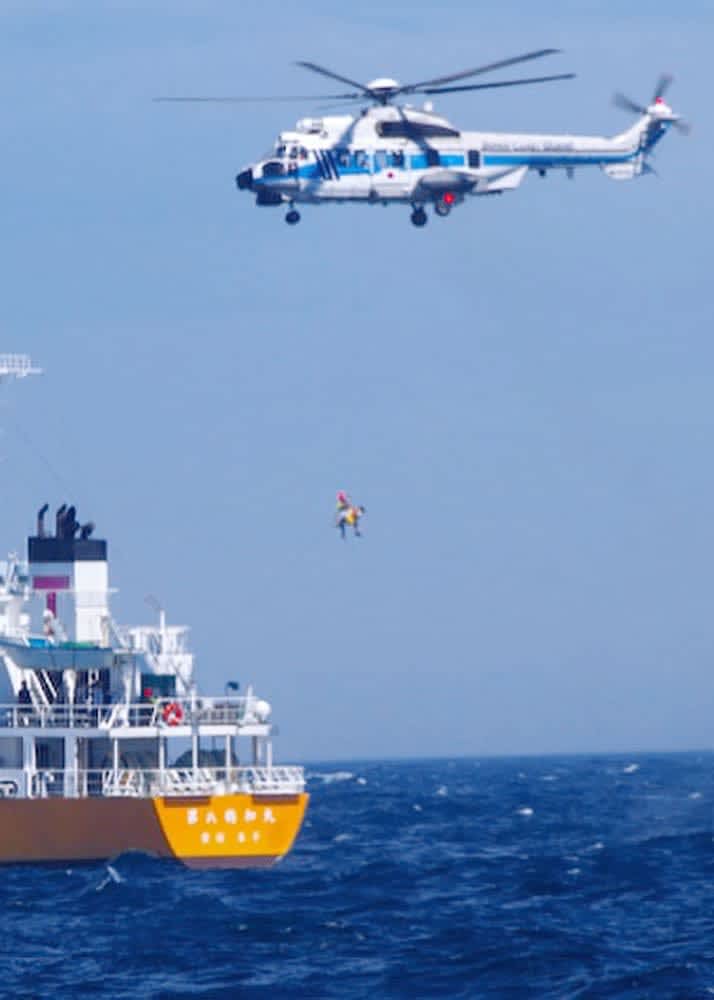 漂流の女性、36時間後に救助　静岡から80キロ先の千葉沖