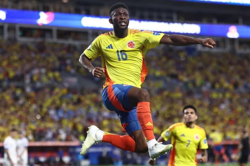 コロンビアが決勝進出　サッカー南米選手権