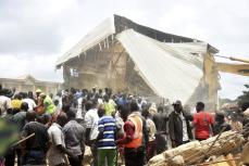 校舎倒壊、下敷き生徒22人死亡　ナイジェリア、構造に問題か