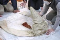 上杉謙信の白頭巾、修復・公開へ　シンボル、幻の名品400年ぶり