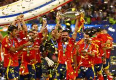 欧州選手権、スペインが4度目V　イングランドに2―1、史上最多