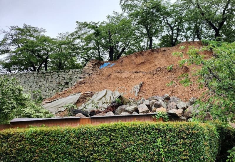 津山城跡の石垣が崩落、岡山　大雨の影響か、けが人なし