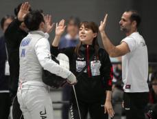 選手の言葉つなぎ日仏懸け橋に　フェンシング、フランス語通訳