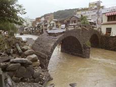 ＜あのころ＞集中豪雨で眼鏡橋も損壊　42年前の7月23日