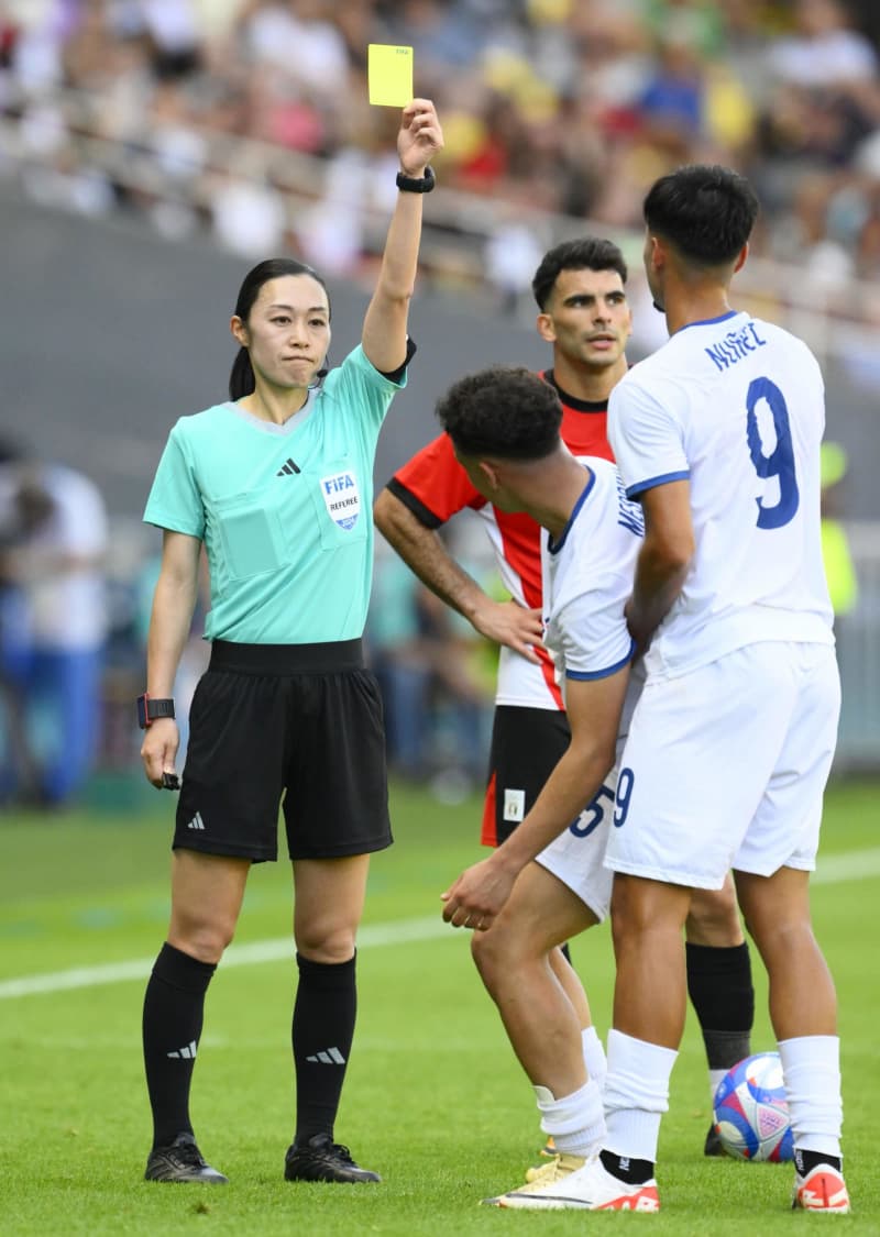 山下主審ら女性3人が担当　サッカー男子で五輪初