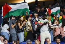 イスラエル登場に厳重警戒　サッカー男子初戦、国歌にやじ