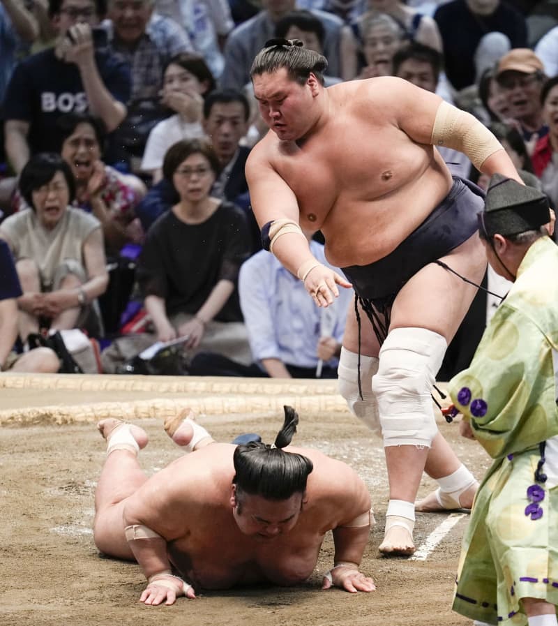 横綱照ノ富士、14日目勝てばV　貴景勝は関脇に転落へ