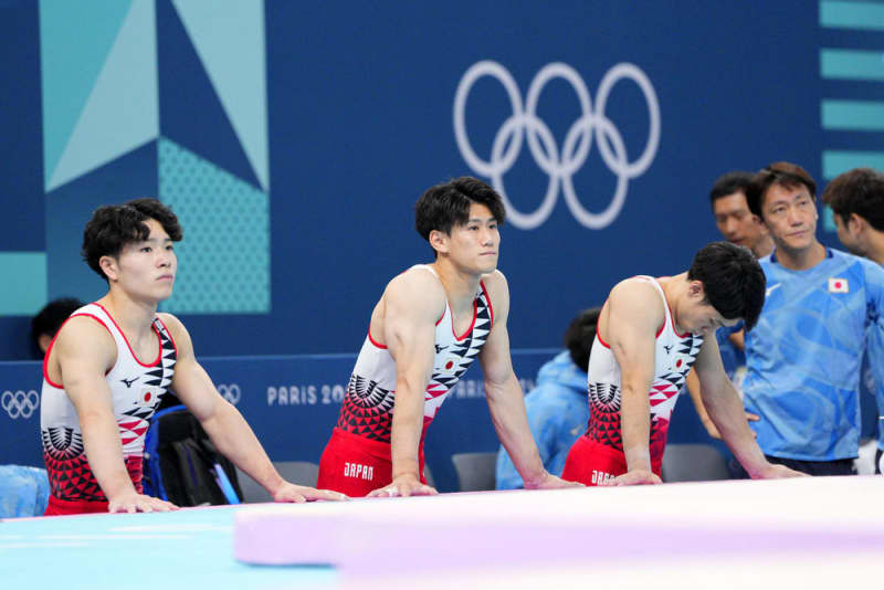 橋本、岡が6種目演技　体操男子の予選オーダー