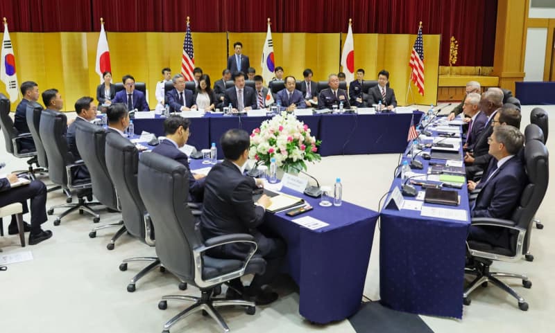 日米韓、安全保障協力継続に合意　3カ国防衛相が覚書