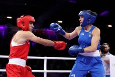 五輪、性別騒動のボクサーが勝利　相手女子選手、46秒で涙の棄権