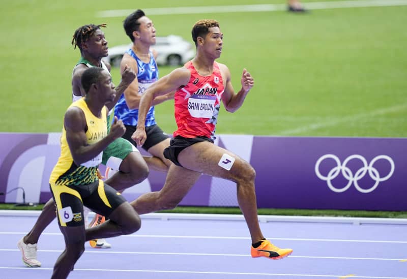 サニブラウンが準決勝へ　陸上・3日