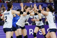 日本女子が初勝利　バレーボール・3日