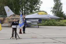 ウクライナ、米国製F16初公開　NATO加盟国供与、戦力強化