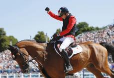 障害馬術で柴山20位で決勝　馬術・5日