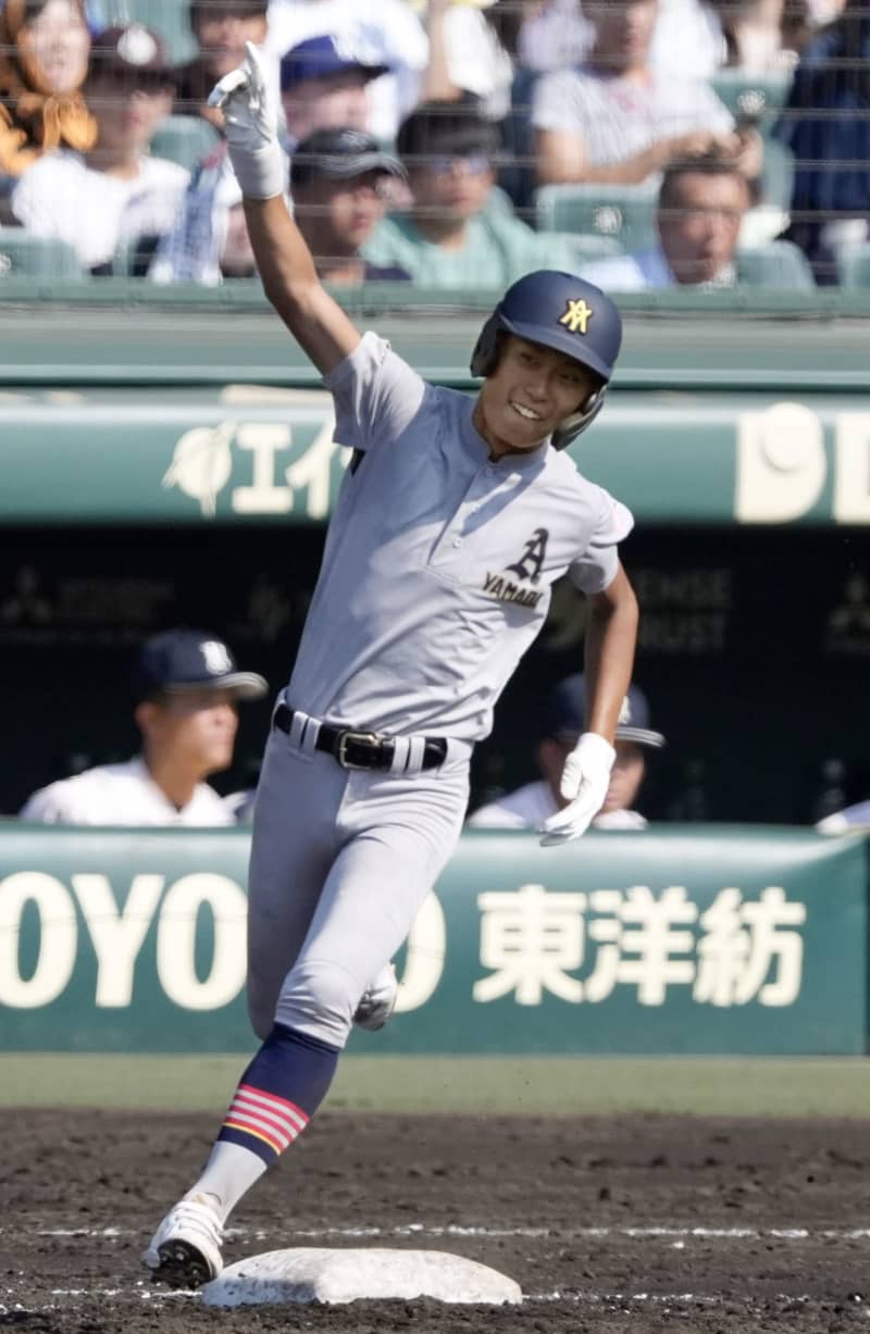 青森山田が3回戦進出　全国高校野球選手権第7日