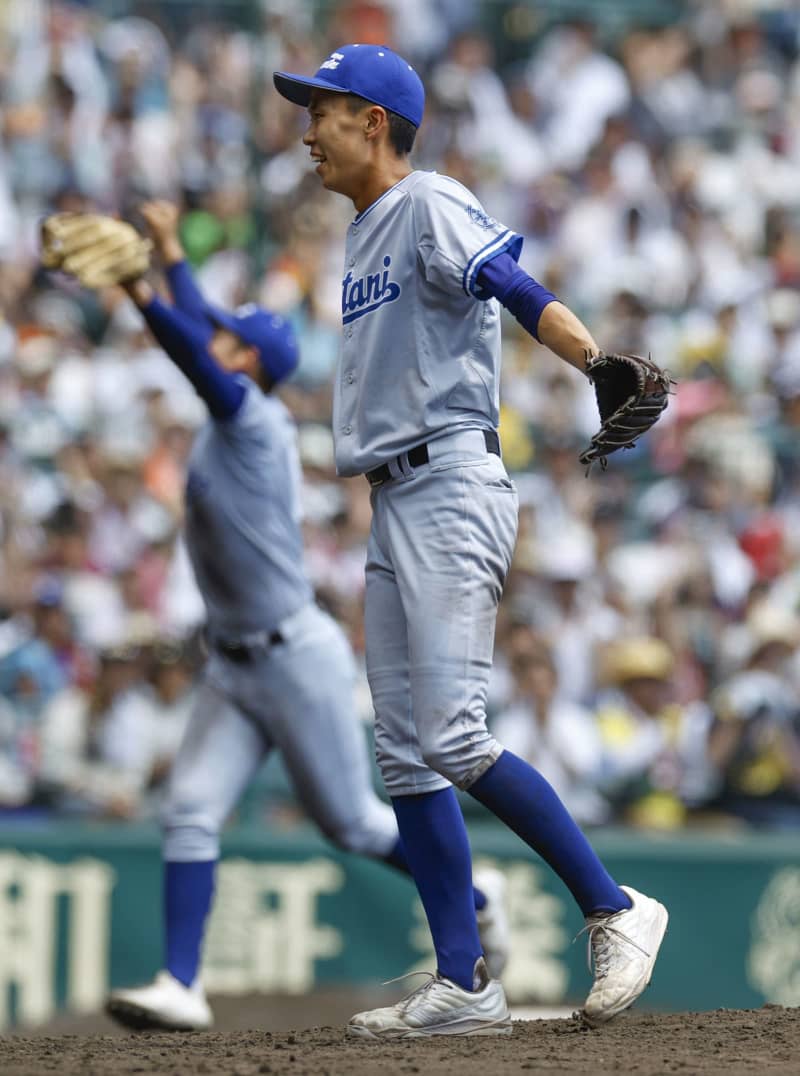 大阪桐蔭0―3小松大谷　西川が5安打完封