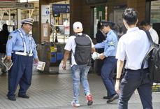 上智大生殺害で新証言判明　「顔隠すように傘下げた」